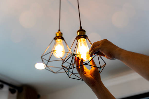 Best Affordable Emergency Electrician  in Arnold Line, MS